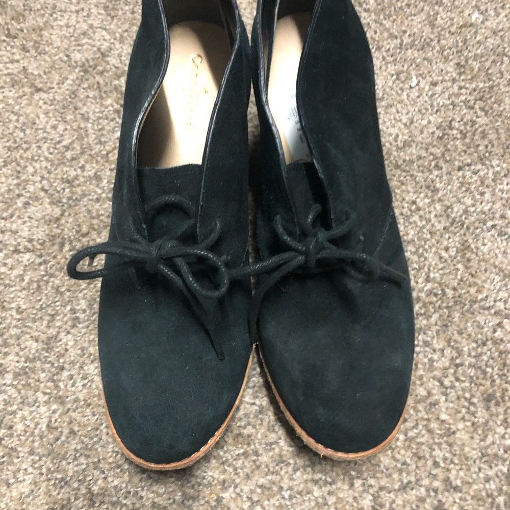 Like new Cole Haan bootie